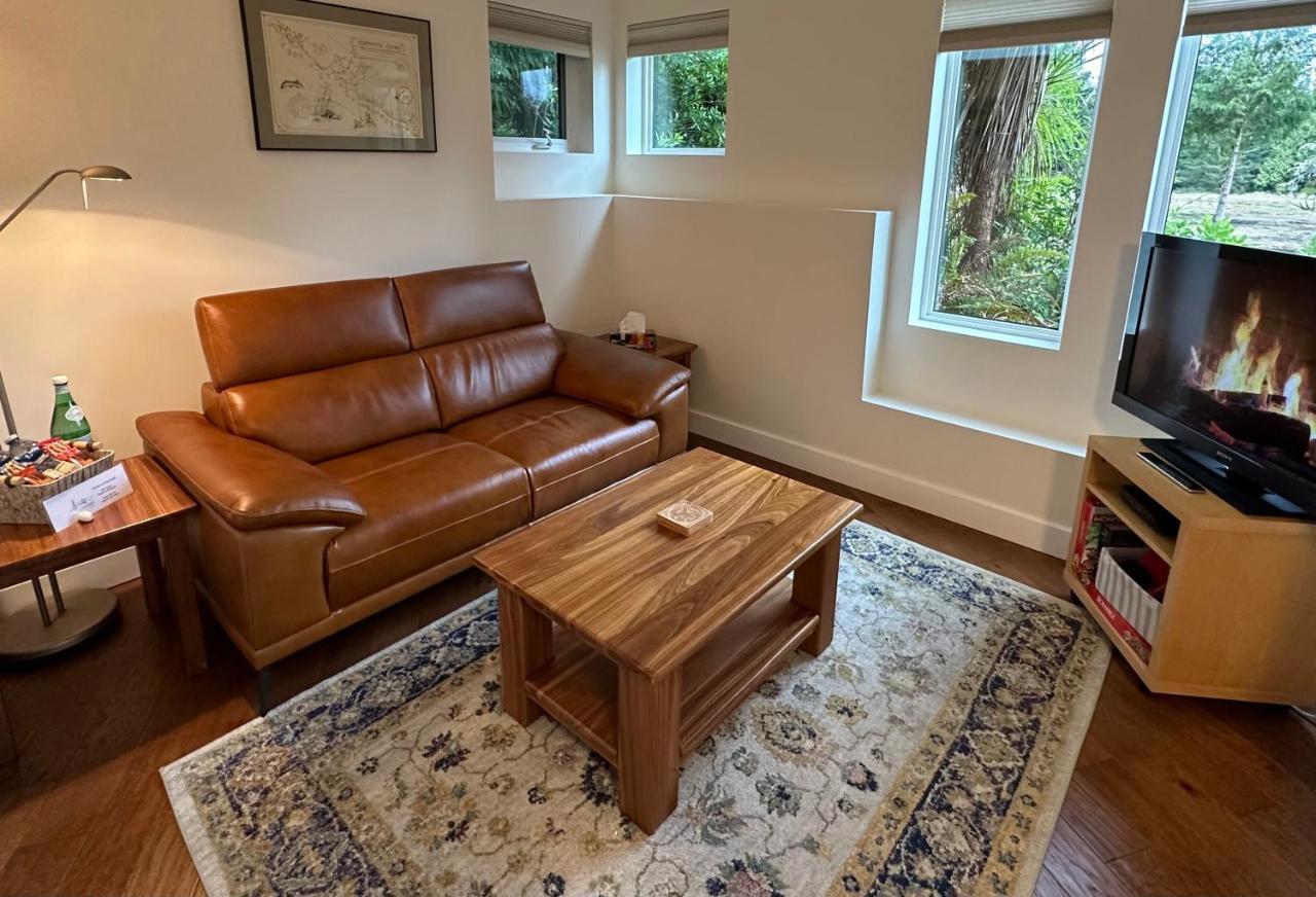 Liahona Guest House Ucluelet Buitenkant foto